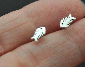 925 sterling silver fish bone stud earrings, minimalist earrings, simple silver earrings, helix, tragus, rook