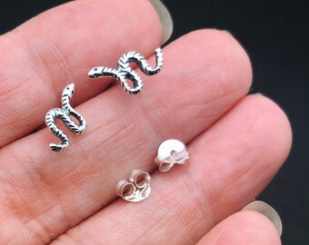 925 Sterling Silver snake Stud Earrings, snake cartilage stud, baby snake post, snake stud, snake Studs - snake post earring