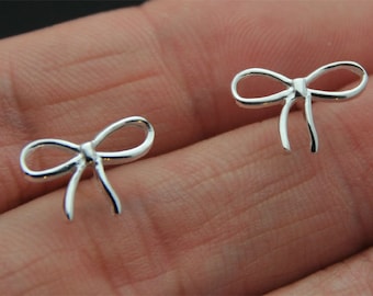 925 Sterling Silver Silver bow ear studs, bow cartilage stud - small bow Studs - bow post earring