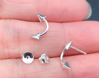 Tiny arrows Sterling Silver Stud Earrings, arrows Ear Studs, arrow post, cubic love, love arrow studs