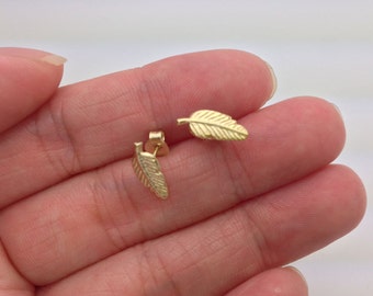 Gold Vermeil feather Stud Earrings - Tiny Leaf Studs - leaf post earring - Feather Cartilage, Tragus, Helix