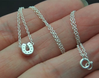 Lucky Horse shoe sterling silver charm necklace, dainty good luck necklace, hammered charm necklace
