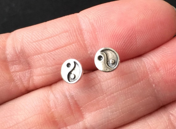 Sterling Silver Yin/Yang-6mm Post Earrings Sterling Silver Yin/Yang-6mm Post Earrings