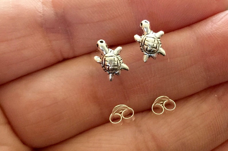Sterling Silver Sea Turtle Stud Earrings Tiny Turtle Etsy