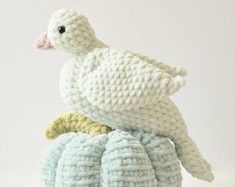 Peace dove toy - Amigurumi turtle dove pattern - instant download digital crochet pattern