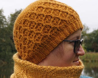 Crochet Hat Pattern with Honeycomb Texture for any Gauge