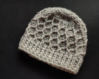 Crochet hat pattern with honeycomb texture for any gauge