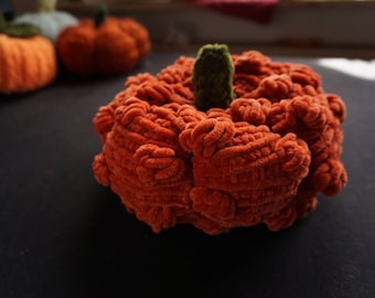 Tunisian crochet pumpkin pattern for fall decor - Textured autumn decoration crocheted with chenille or velvet yarn