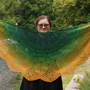 Leafy summer crochet shawl pattern Sempervivum shawl in crescent shape US terms and UK terms, low vision and mobile friendly Yarnandy image 6