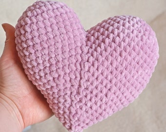 Crochet heart pillow pattern - asymmetrical velvet yarn amigurumi heart pattern, fluffy chenille yarn heart crochet pillow pattern