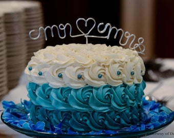 mr <3 mrs Cake Topper / mr & mrs / Wedding Cake Topper / Wire topper / Wedding Decor / Bouquest Decor / Home Decor