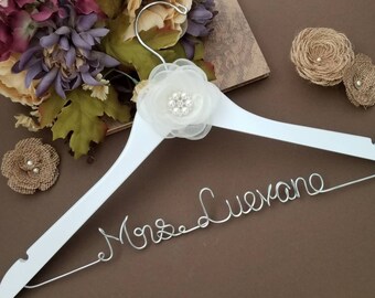 Personalized Dress Hanger || Bridal Hanger || Bridal Shower Gift || Bridal Party || White Coat ||