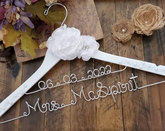 Personalized Bride Hanger / Wedding Hanger /Bridesmaid gift / Bridal Hanger / Bridal Shower Gift / Bridal Party / Graduation Gift/