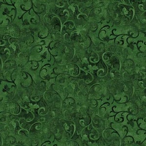 Pode incluir: Tecido verde escuro com um padrão de espirais e folhas em um tom mais escuro de verde. O design tem uma aparência manchada e texturizada, criando uma sensação de profundidade e interesse visual. O tema geral é inspirado na natureza.