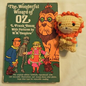 Cowardly lion crochet toy