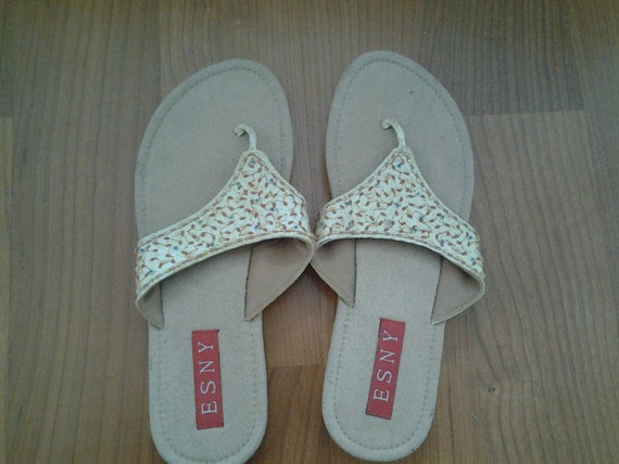 esny flip flops