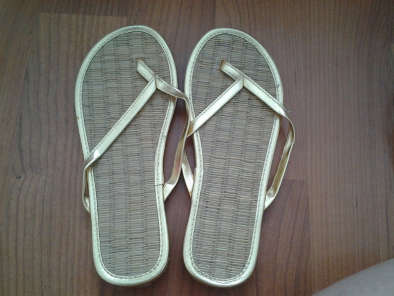 bamboo flip flops