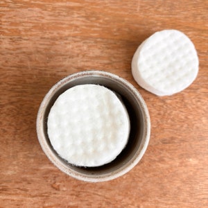 Daisy Ceramic Cotton Pad Holder Bathroom Makeup Organizer image 4