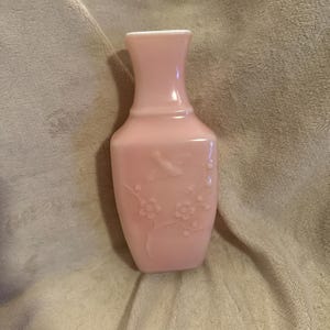 Vintage Avon Pink Glass Vase: Spring Dynasty Floral Bird Design