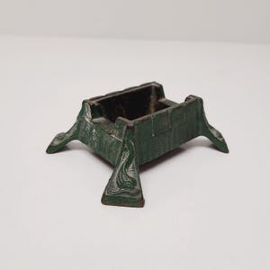 Antique circa early 1900&#39;s Vantines No.527 incense burner, cast iron, missing cap