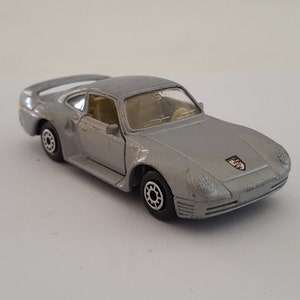 Vintage Porsche 959 toy diecast car, green in 1/36 scale 4 1/4&quot; x 2&quot; 1986-88 1992-93