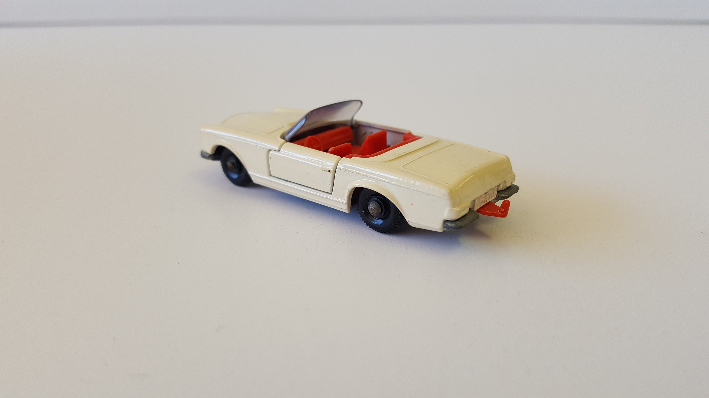Vintage Matchbox Series No 27 Mercedes Benz 230 SL Cabriolet