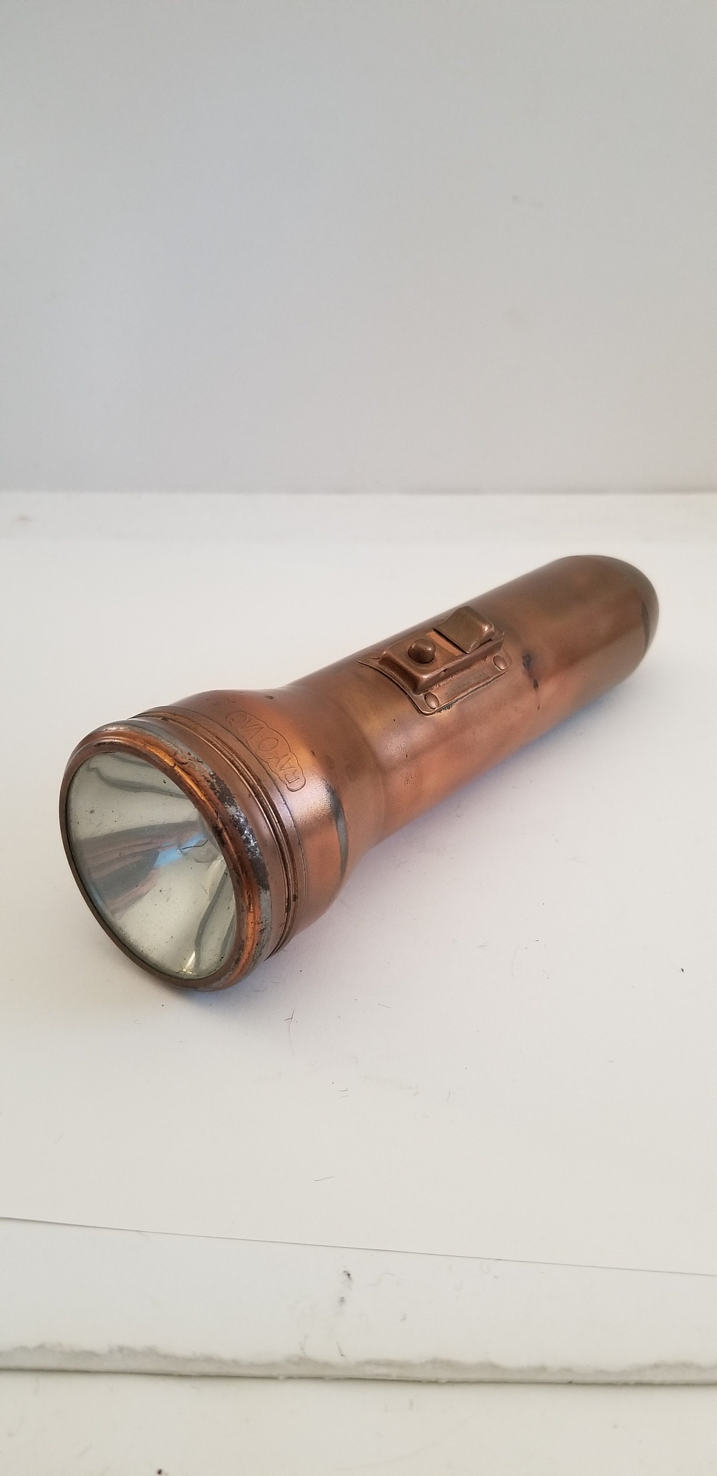 Vintage 1930s Ray-o-vac Copper Flashlight: 