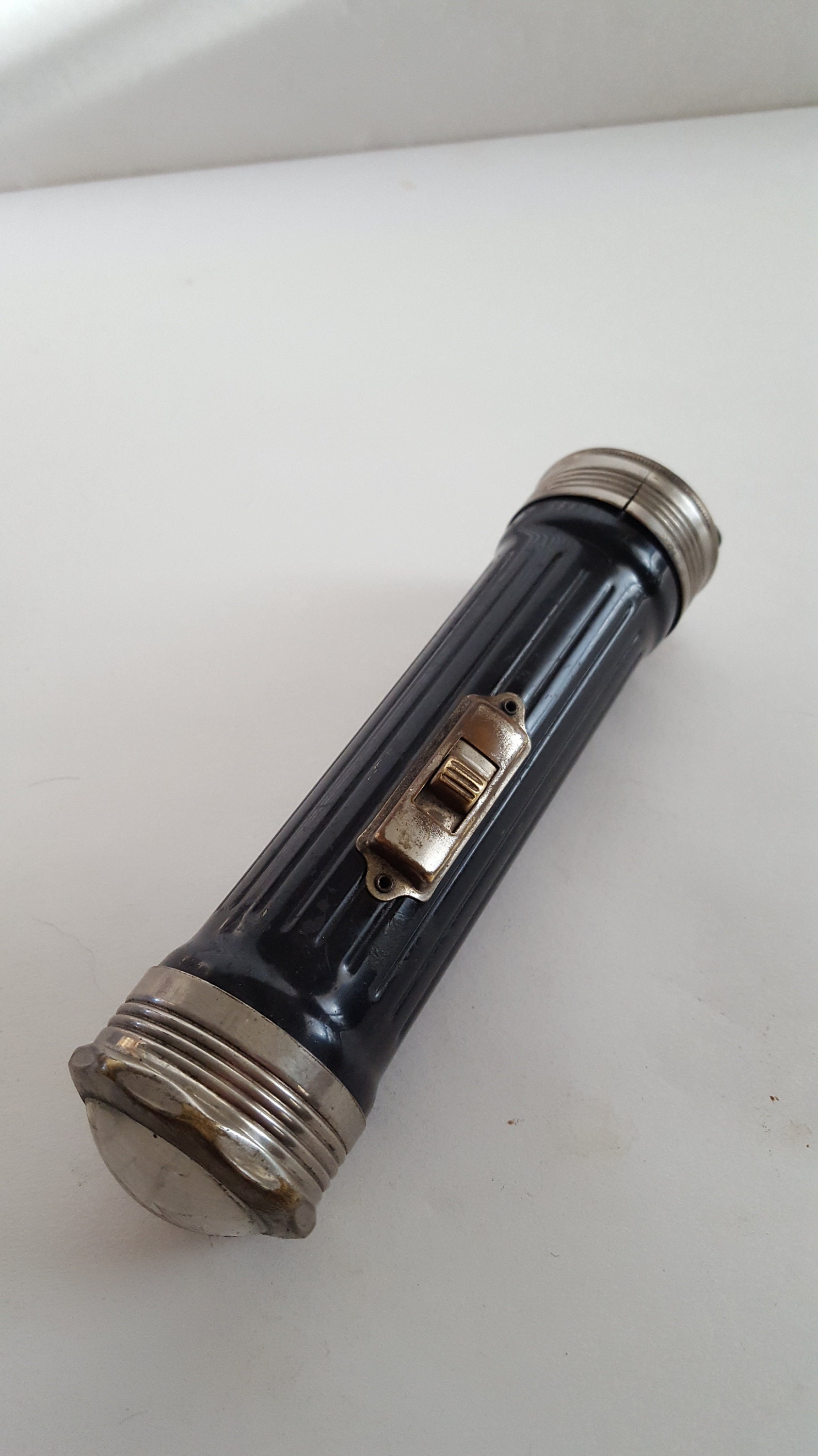 Vintage 1930s Niagara Searchlight Flashlight: Painted Brass