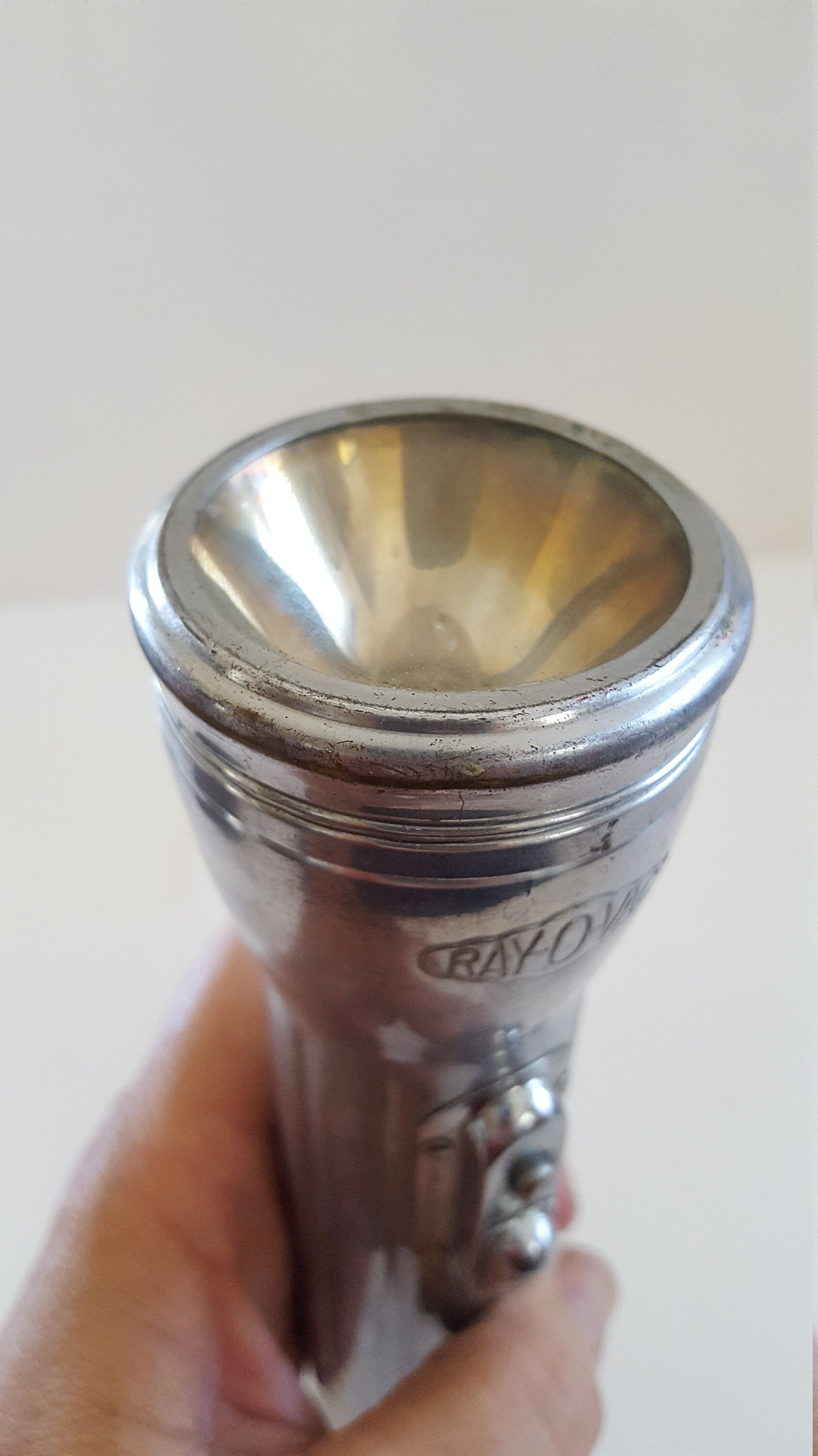 Lampe de poche Ray-O-Vac « bullet » vintage vers 1930, lentille en verre en état de fonctionnement, piles (cellules 2 D) non incluses Logo Cloud - France