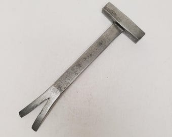 Antique Kilborn & Bishop Co. Box Terrier, crate hammer, pry bar, crate terrier marked and cleaned 8 3/4"