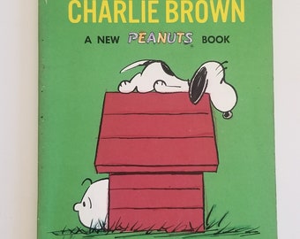 Vintage 1960s Peanuts Paperback: It's a Dog's Life, Charlie Brown