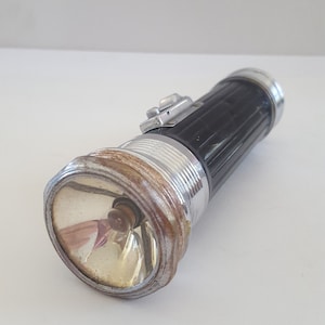 Vintage 1925 Ray-O-Vac Flashlight: Model 22 FS, Working Condition