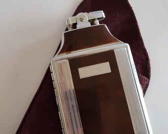 Vintage Art Deco design Ronson Mastercase lighter and cigarette case, bonus 6 "stage" Old Gold inside. pouch but no box, used but untested