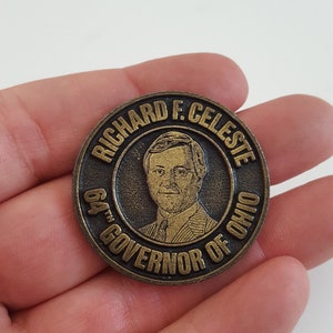 Vintage 1983 Inaugural Coin/medallion for the 64th Governor of Ohio Richard F. Celeste. Good condition