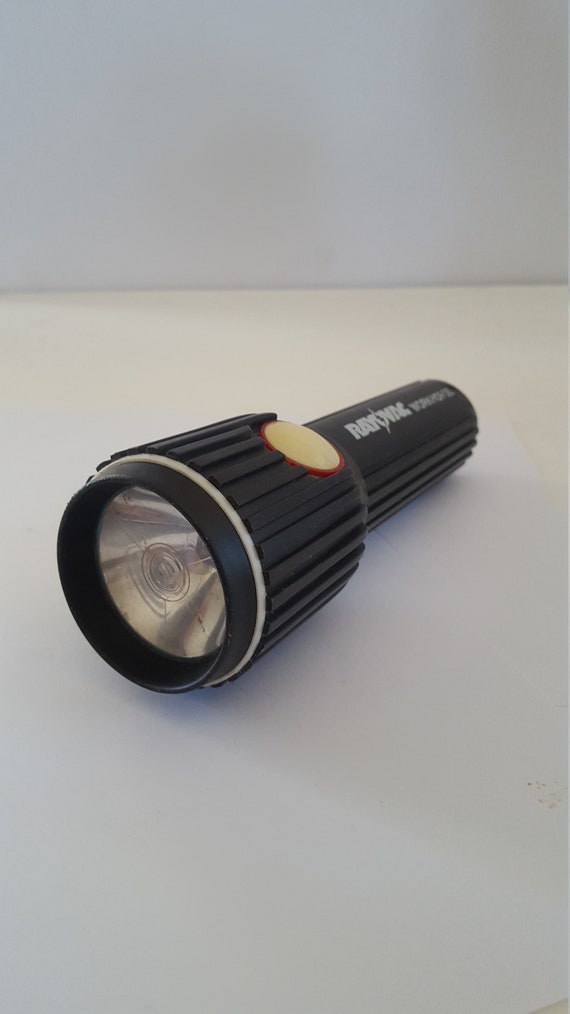 Vintage 1980 Ray-o-vac Workhorse Flashlight - Etsy