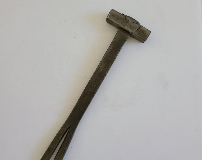 Antique Circa 1912 C.E. Bonner Mfg Co household Utility Tool Nail