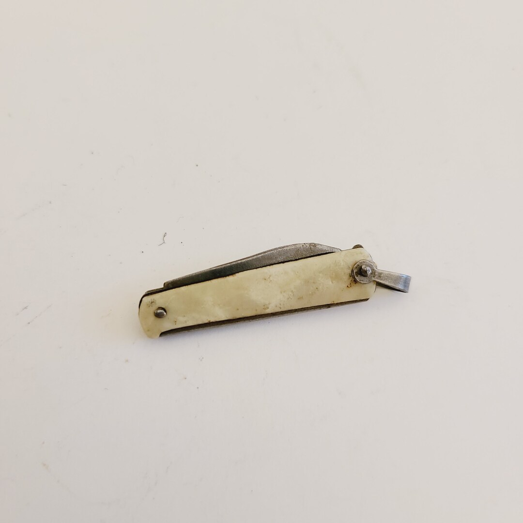 Vintage Circa 1960's Keychain Knife Japan Made 1 5/8