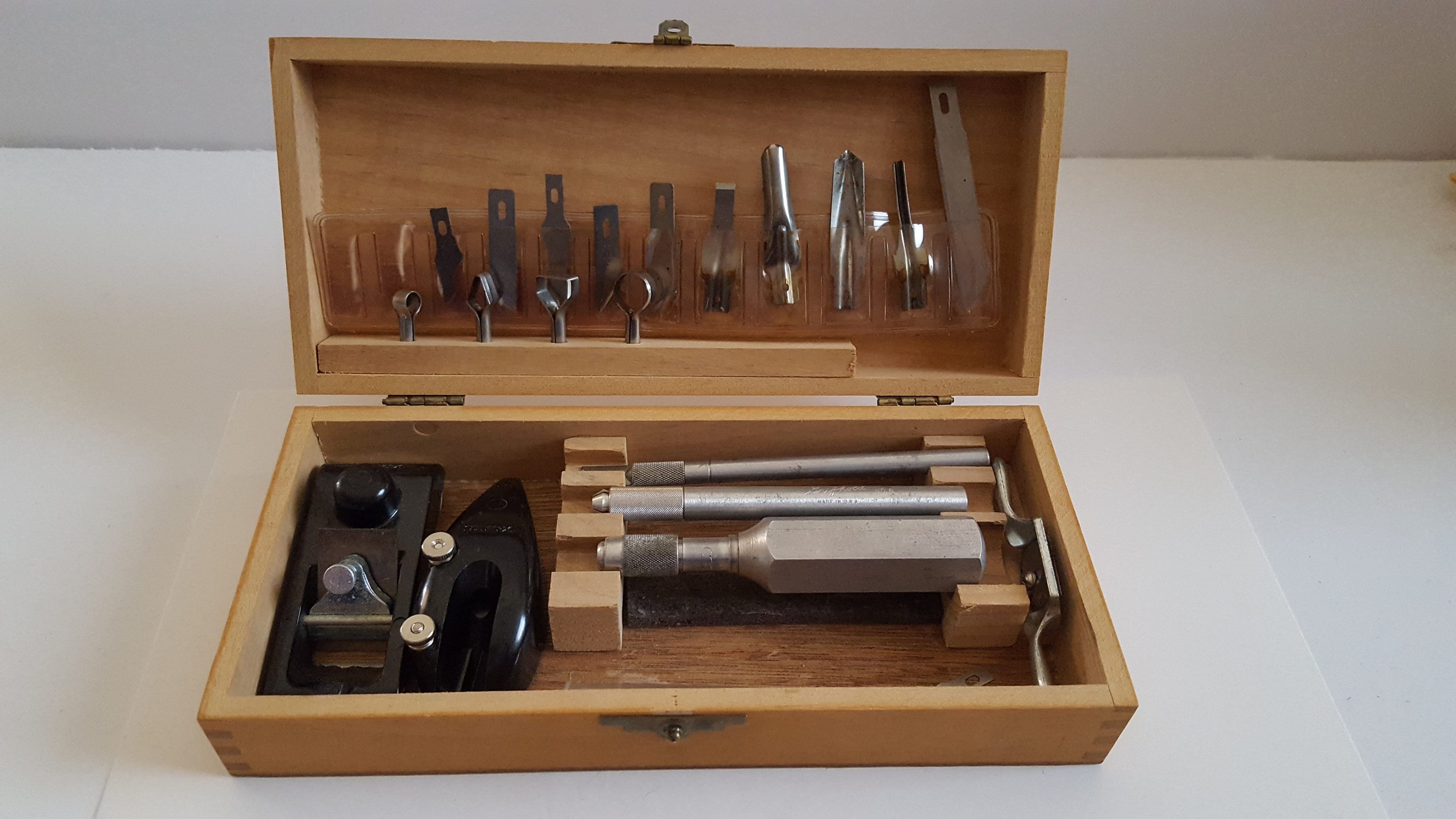 VINTAGE X-ACTO EXACTO KNIFE Wood Working Carving TOOL SET In Box