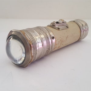 Vintage circa 1925 Bond Electric Corp 2 D cell flashlight working condition nickel chrome end and head, vulcanite body rivet flash button