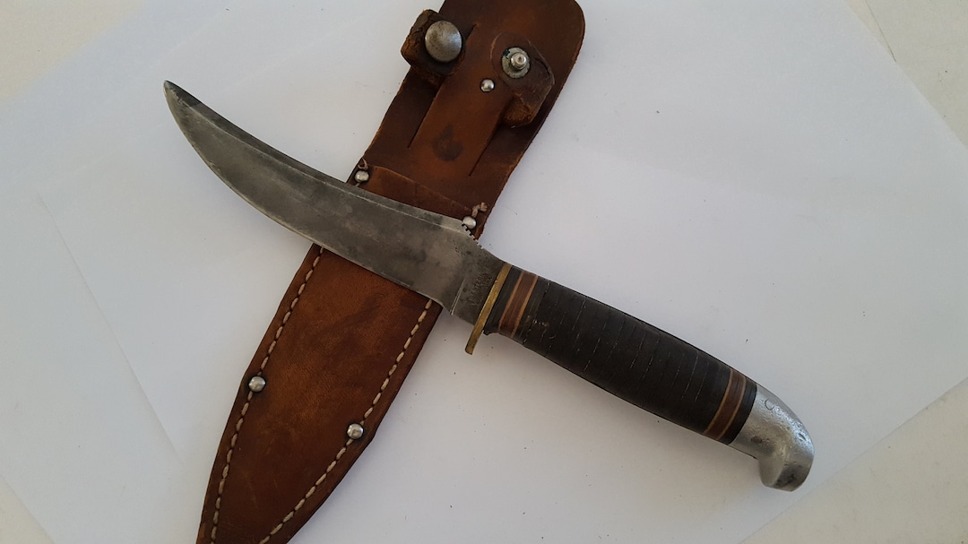 Vintage Sheath Knife, Western Knife Co. Model L39, Leather Sheath, Men