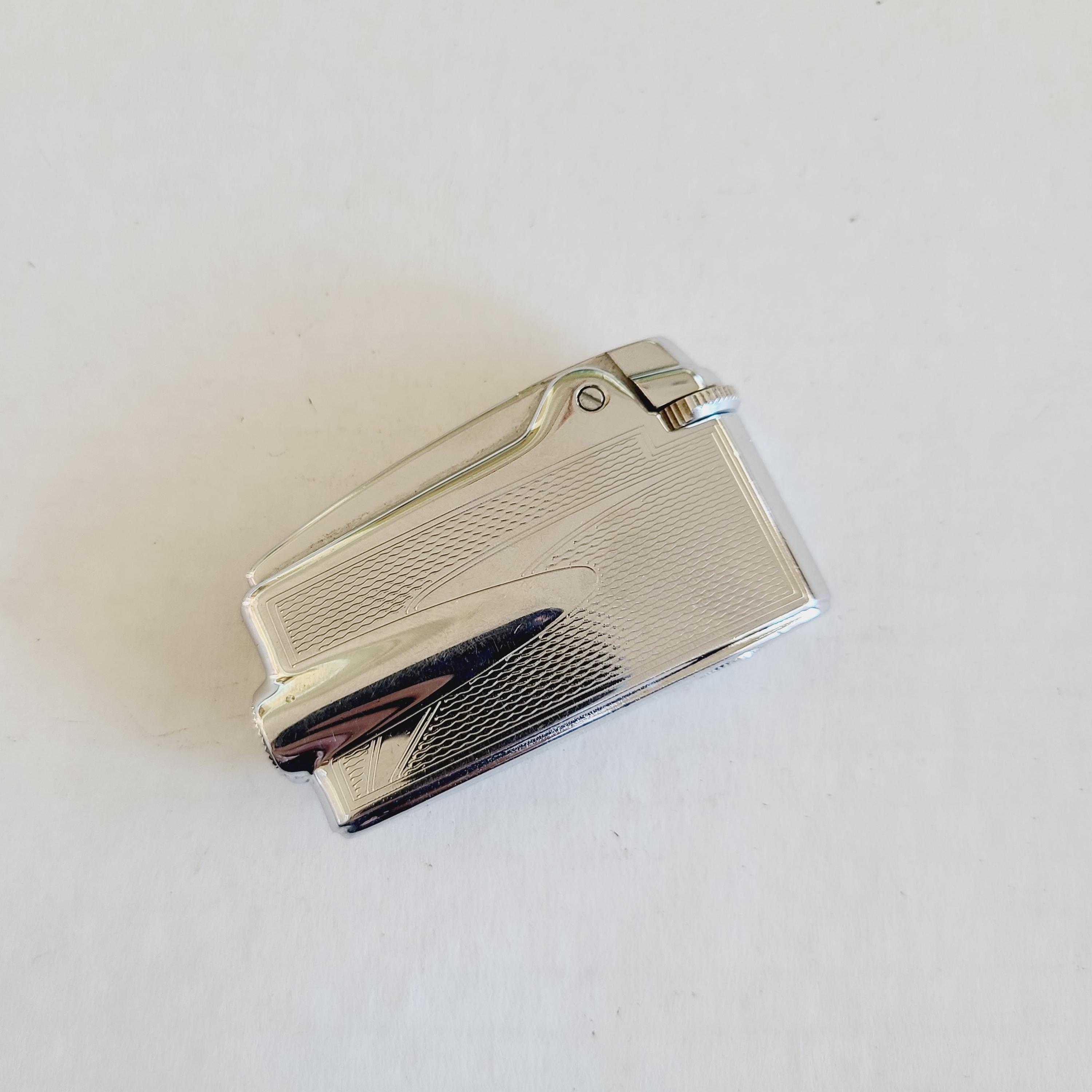 Vintage Ronson Varaflame Lighter, Atomic Age,Jet Age Mid Century 