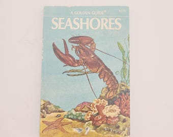 Vintage 1955 printing A Golden Guide to Seashores Shells by Western Publishing Co. nice condition