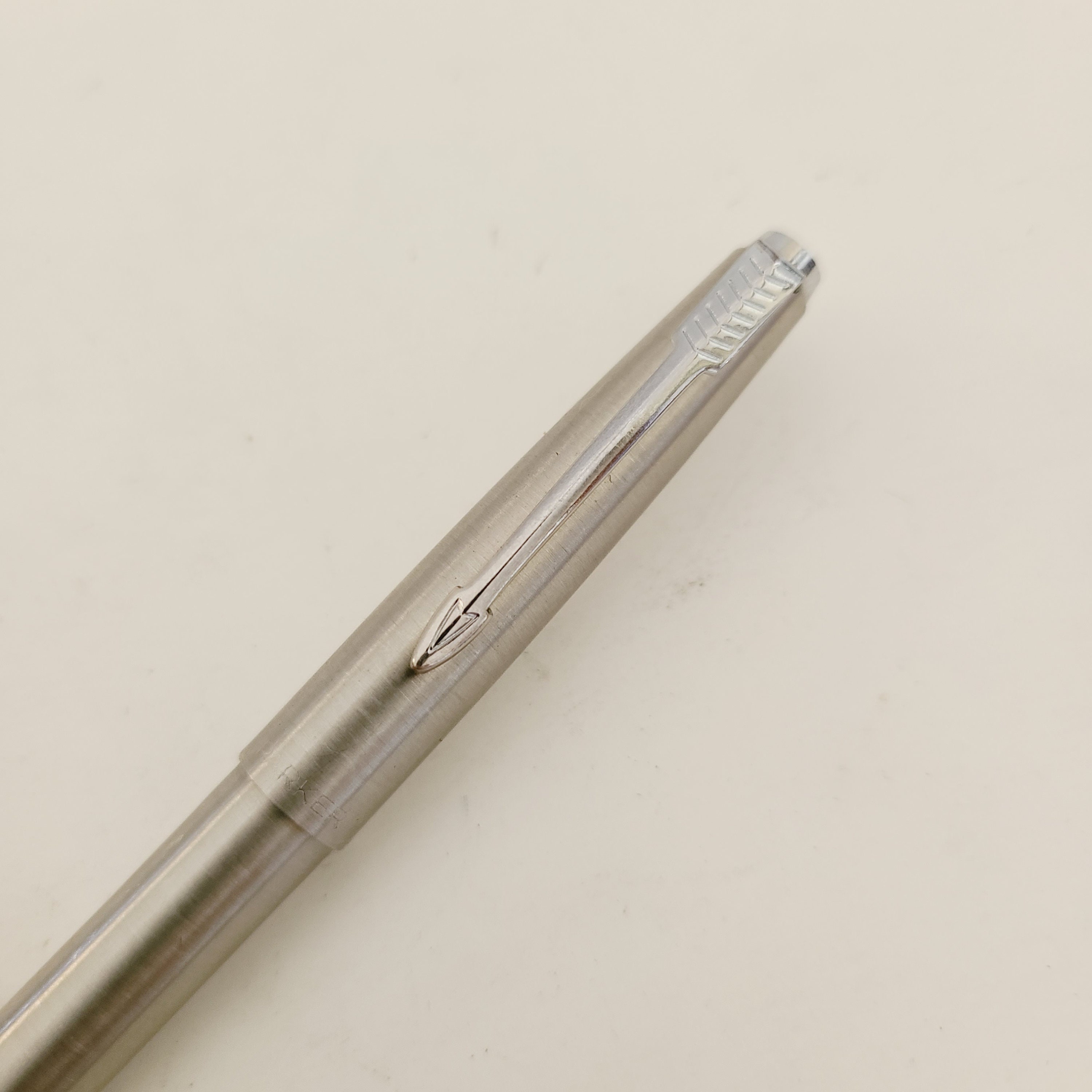 PARKER 万年筆　銀　STERLING CAP&SARREL Parker Sterling Silver Cap & Barrel 18k Gold Nib Fountain