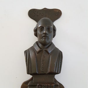 Vintage circa 1930&#39;s cast Bronze oil rubbed door knocker bust of William Shakespeare &quot;Straford Obit&quot; 4 1/4&quot;