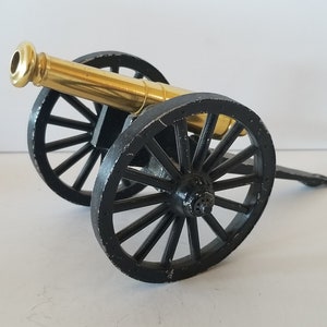 Vintage cast aluminum and brass saluting/signaling cannon, field artillery piece Napoleonic War style. Cox-Ware Corp St Louis good condition