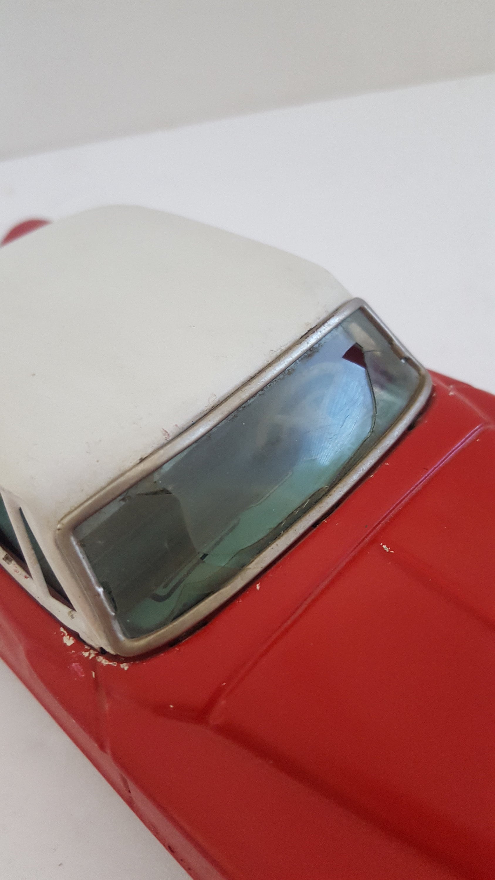 昭和レトロCHRYSLER VALIANTクライスラーバリアント セダン　ブリキ Vintage First Generation Chrysler Valiant Sedan 1960-1963
