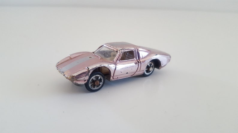 good condition No.6112 Vintage circa 1969 Cigar Box car by Aurora pink Porsche 904
