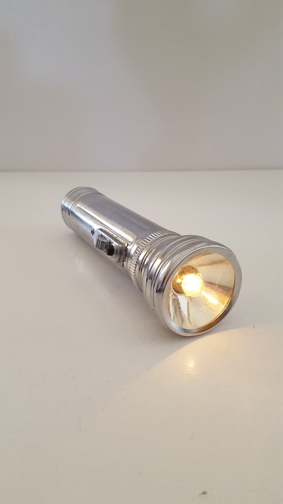 brightest streamlight flashlight Boss Safety Products