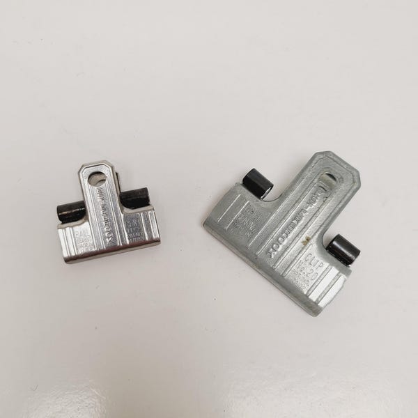 Vintage 1950's Esterbrook No. 20 and Clip 110 ball bearing clip, good condition though cleaned,