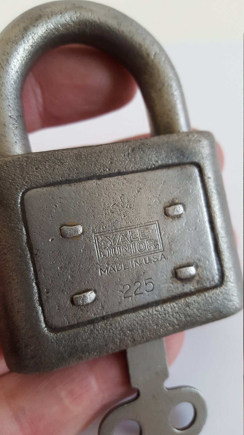 Antique Yale and Towne Junior 225 steel padlock with key great condition and works as it should